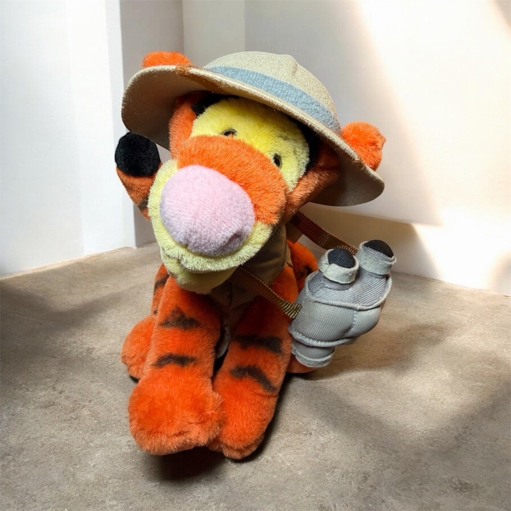 Disney's Animal Kingdom Safari Tigger 9" Plush Walt Disney World with Tags